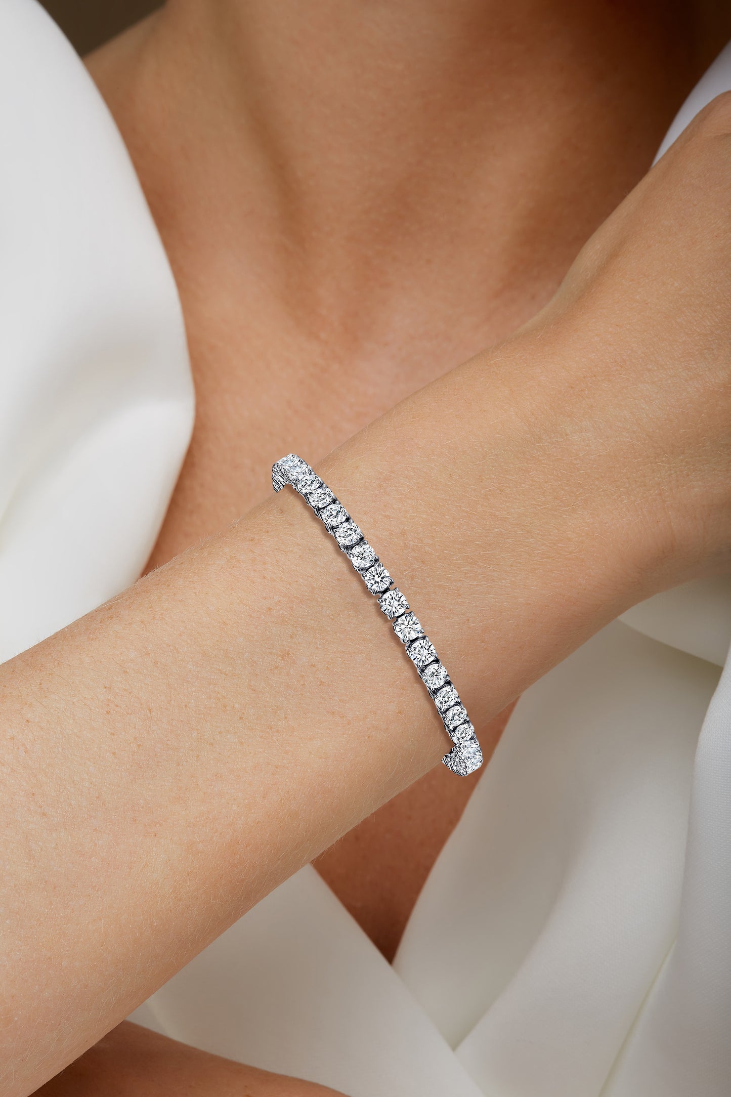 Eleven Carat Round 4-Prong Bracelet